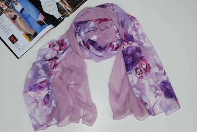 杭州藍(lán)美卡日用品 色彩艷麗的爆款絲巾，自產(chǎn)自銷，價(jià)格全網(wǎng)最優(yōu)