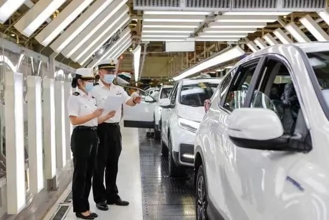 合資車企換種方式再戰(zhàn),&ldquo;中國產(chǎn)、銷海外&rdquo;能救他們嗎?